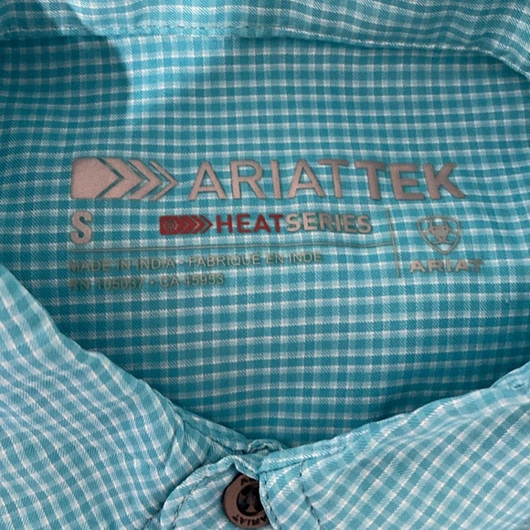 AriatTek Heat Series button down. Size Small - Picture 2 of 7